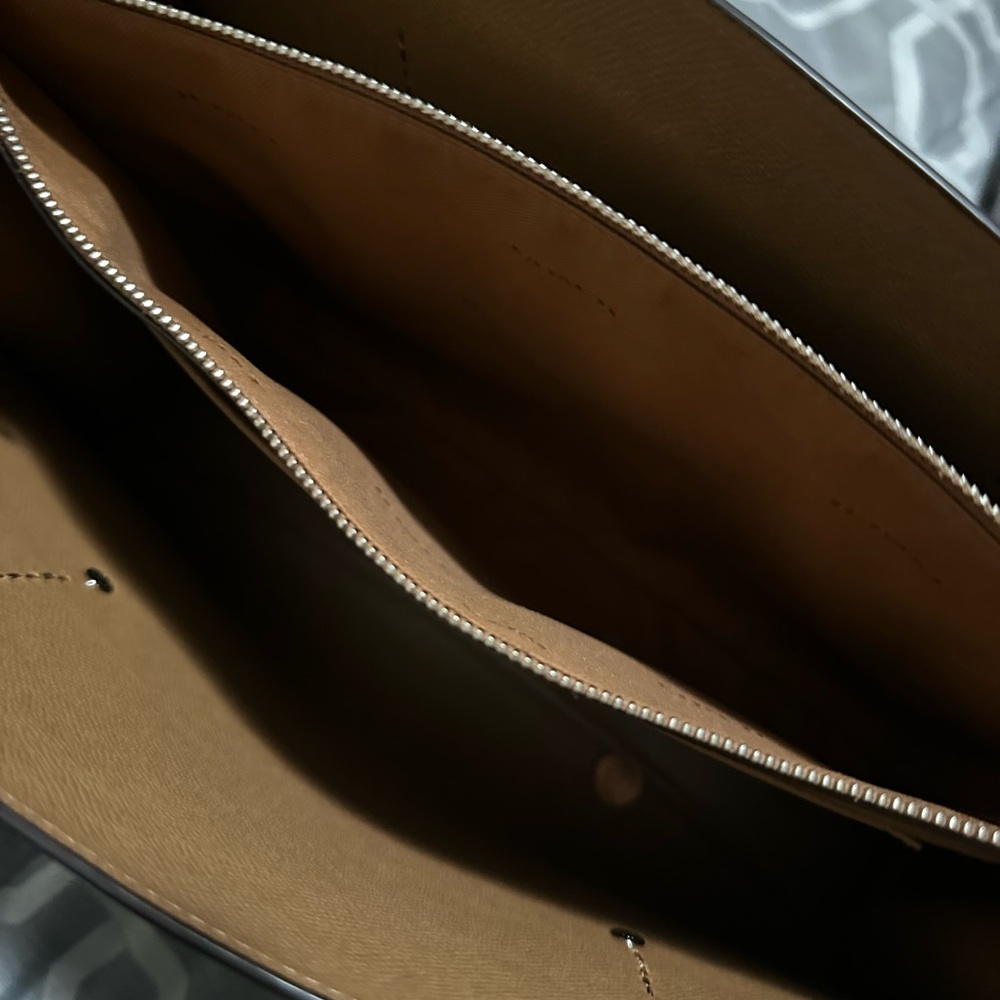Coach purse - Picture 6 of 6